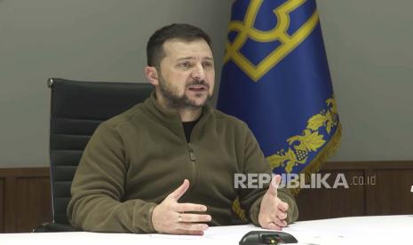 Presiden Ukraina Volodymyr Zelenskyy mengatakan Rusia pasti akan meluncurkan serangan rudal baru ke negaranya. 