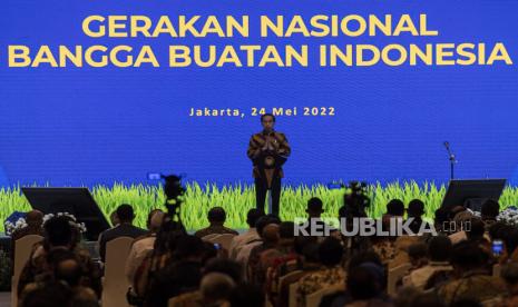 Presiden Joko Widodo menyampaikan pengarahan dan evaluasi Aksi Afirmasi Gerakan Nasional Bangga Buatan Indonesia di Jakarta Convention Center, Jakarta, Selasa (24/5/2022). Jokowi mendorong kementerian dan Pemda untuk alihkan impor ke belanja dalam negeri  