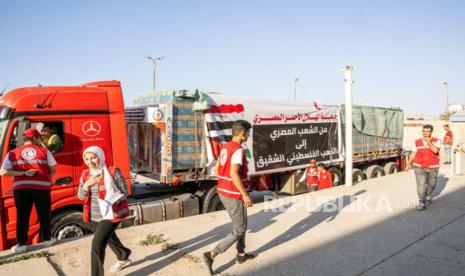 Bantuan kemanusiaan untuk Gaza masih tertahan di perbatasan Rafah