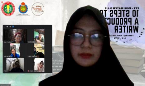 Nurul Jubaedah: Mengaktifkan Bahasa Inggris di Kalangan Guru