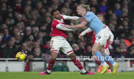 Manchester City Vs Arsenal jilid pertama musim ini. Kedua tim akan kembali bentrok tengah malam nanti WIB. 