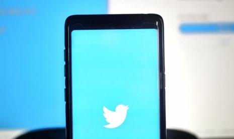 Algoritma Twitter Condong Dukung Konten Sayap Kanan Viral