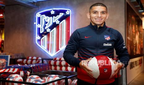 Gelandang baru Atletico Madrid Lucas Torreira 