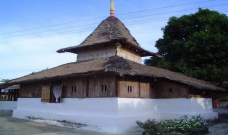 Masjid Wapauwe Maluku, Berdinding Pelepah Sagu, Usianya Enam Abad