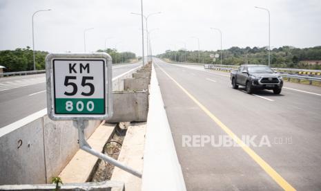 Ilustrasi proyek jalan tol.