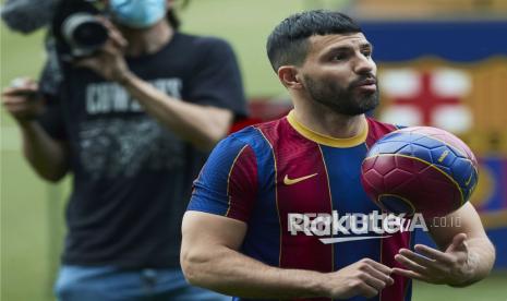 Striker Barcelona asal Argentina, Sergio Kun Aguero.