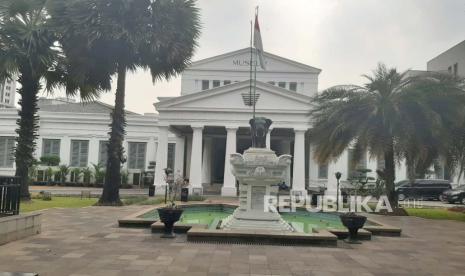 Kondisi Museum Nasional Indonesia (MNI) atau dikenal dengan Museum Gajah di Gambir, Jakarta Pusat, Pascakebakaran, Ahad (17/9/2023). 