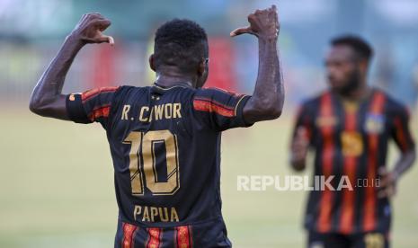 Striker Persipura Jayapura Ricky Ricardo Cawor.