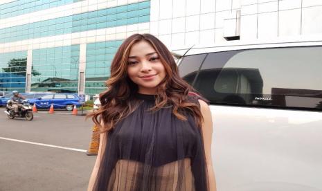 Nikita Willy: Nikita Willy Khatam Alquran di Minggu ke-2 Ramadhan, Warganet Kagum