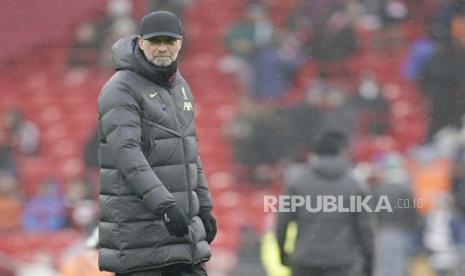 Reaksi pelatih Liverpool Juergen Klopp usai timnyas menang dramatis 4-3 atas Fulham dalam lanjutan Liga Primer Inggris di Anfield, Ahad (3/12/2023). 