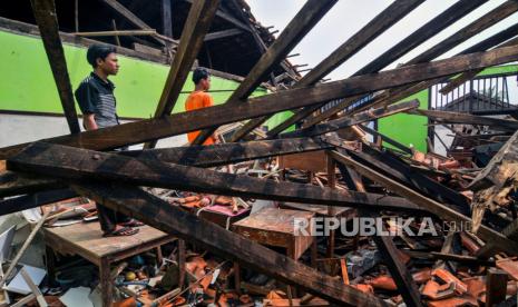 Cianjur Siapkan Dana Rp 100 Juta Bangun Sekolah Ambruk (ilustrasi).