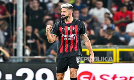 Olivier Giroud dari AC Milan.