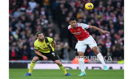 Pemain Burnley Jay Rodriguez (kiri).