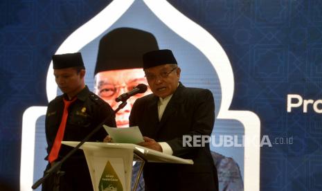 Ketua Lembaga Persahabatan Ormas Keagamaan (LPOK) Prof KH Said Aqil Siroj, mendesak agar mengusut ulah oknum di Al Zaytun   