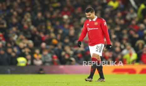 Gelandang Manchester United (MU) Casemiro absen dalam laga Piala FA MU vs Fulham.