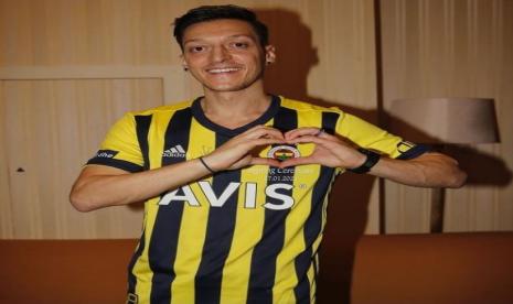 Mesut Ozil Masuk RANS Cilegon punya Raffi Ahmad?