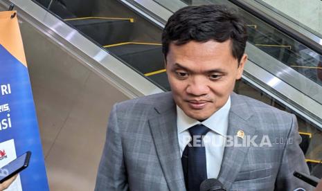 Wakil Ketua Umum Partai Gerindra, Habiburokhman menanggapi gugatan usia maksimal capres dan dukungan Budiman Sudjatmiko kepada Prabowo Subianto, di Gedung Nusantara II, Kompleks Parlemen, Jakarta, Selasa (22/8/2023). 