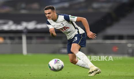 Bek anyar Tottenham Hotspur, Sergio Reguilon. 