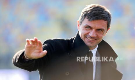 Direktur Olahraga AC Milan, Paolo Maldini, mengungkapkan, lapangan di Stadion San Siro akan mengalami perbaikan, termasuk pergantian rumput jelang Derby della Madonnina, Ahad (6/2/2022)..