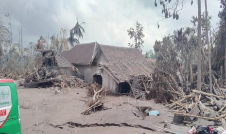 Gunung Semeru Meletus: Erupsi Gunung Semeru