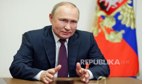 Putin mengatakan, hubungan Rusia dengan Finlandia dan Swedia akan memburuk karena keanggotaan mereka di NATO. Menurut Putin, ketegangan hubungan itu tidak dapat dihindari.