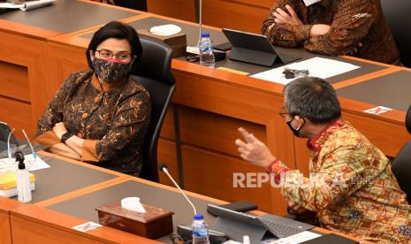 Menteri Keuangan Sri Mulyani (kiri) (foto: ilustrasi)