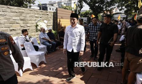 Rombongan Kades Datangi Kediaman Jokowi di Solo untuk Sampaikan Aspirasi