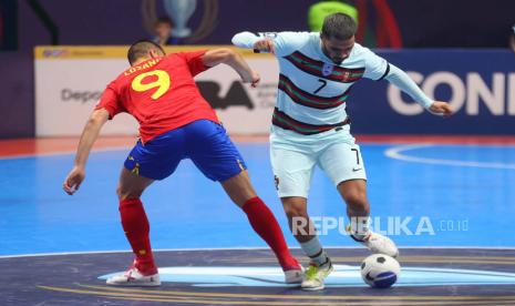 Ilustrasi pertandingan futsal.