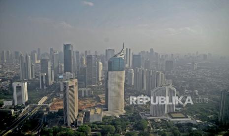 Suasana gedung bertingkat di Jakarta, Jumat (22/9/2023). 