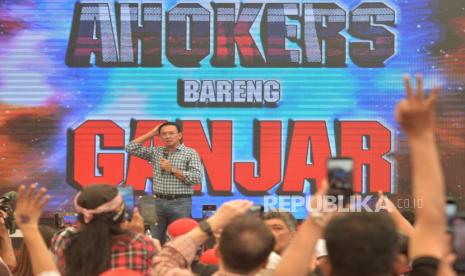 Politikus PDI Perjuangan Basuki Tjahaja Purnama alias Ahok menyampaikan orasi politiknya dalam acara Ahokers Bareng Ganjar-Mahfud di Rumah Aspirasi Relawan Ganjar-Mahfud TKRPP, Jakarta, Ahad (4/2/2024). Relawan Ahokers resmi mendukung pasangan calon presiden dan calon wakil presiden nomor urut 3 Ganjar Pranowo-Mahfud MD pada Pilpres 2024.