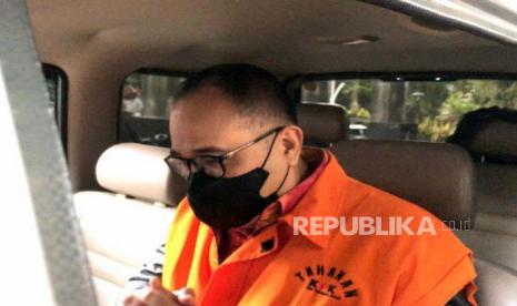 Eks pejabat Ditjen Pajak Kementerian Keuangan, Rafael Alun Trisambodo. LPSK sebut Rafael Alun menolak bayarkan restitusi jadi dasar pemberatan hukuman.