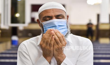 Rasulullah SAW juga anjurkan qunut saat nazilah dan sholat witir. Ilustrasi qunut 