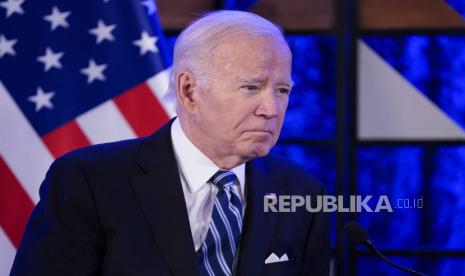 Presiden AS Joe Biden mengatakan pada hari Jumat (20/10/2023) bahwa dia 'sangat gembira' setelah Hamas membebaskan dua sandera Amerika .