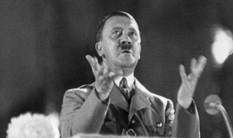 Mengenal Pemimpin Nazi Adolf Hitler