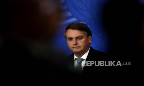 Presiden Brasil Jair Bolsonaro tetap berusaha untuk mempertahankan netralitas negaranya atas invasi Rusia ke Ukraina. Meski begitu, ia membuka pintu bagi pengungsi Ukraina.