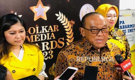 Ketua Dewan Pembina Partai Golkar Aburizal Bakrie saat ditemui awak media di DPP Golkar, Sabtu (10/6/2023). 