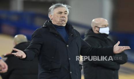  Reaksi manajer Everton Carlo Ancelotti saat pertandingan sepak bola Liga Utama Inggris antara Everton FC dan Manchester City di Liverpool, Inggris, 17 Februari 2021.