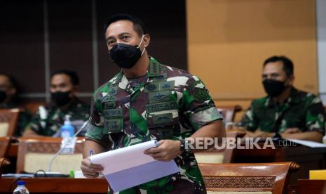 Panglima TNI Jenderal Andika Perkasa di ruang Komisi I DPR di Kompleks Parlemen Senayan, Jakarta Pusat,Senin (24/1/2022).