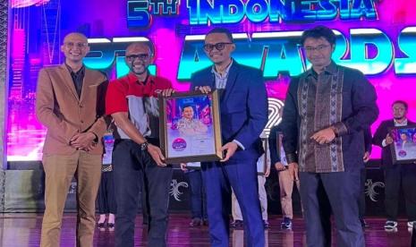 JNE Kembali Raih Penghargaan PR Person Awards di Ajang Indonesia Public Relations Summit 2024