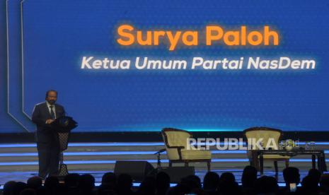 Ketua Umum Partai Nasdem Surya Paloh mengumumkan tiga nama bakal calon presiden (capres) hasil rapat kerja nasional (Rakernas), yakni Gubernur DKI Jakarta Anies Baswedan, Panglima TNI Jenderal Andika Perkasa, dan Gubernur Jawa Tengah Ganjar Pranowo.