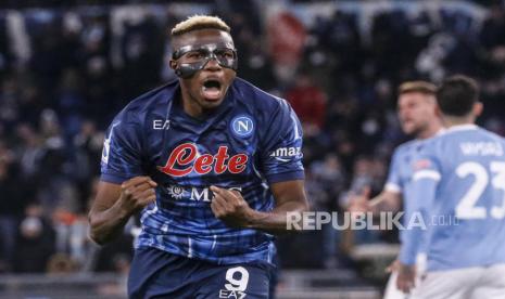 Pemain Napoli Victor Osimhen. Osimhen mencetak dua gol untuk Napoli saat menang 2-1 di Hellas Verona pada Ahad (13/3/2022) malam WIB.