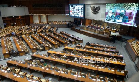 Suasana sidang paripurna di kompleks Parlemen, Jakarta, Kamis (21/1). (ilustrasi)