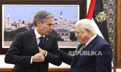 Menteri Luar Negeri Amerika Serikat (AS), Antony Blinken melakukan pembicaraan telepon Presiden Palestina Mahmoud Abbas dan Perdana Menteri Israel Benjamin Netanyahu