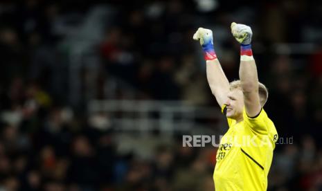 Kiper Arsenal Aaron Ramsdale melakukan selebrasi usai pertandingan sepak bola Liga Primer Inggris belum lama ini.