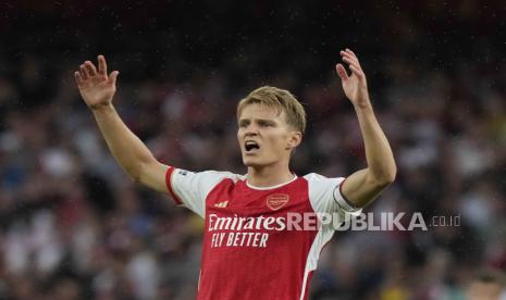 Kapten Arsenal, Martin Odegaard. Odegaard telah absen membela Arsenal sebanyak empat laga di semua kompetisi pada musim 2023/2024 karena mengalami gegar otak.