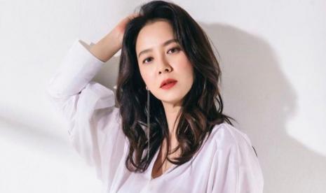 Song Ji Hyo.