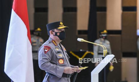 Kapolri Jenderal Pol Listyo Sigit Prabowo memberikan sambutan saat upacara pelantikan dan serah terima jabatan pejabat tinggi Polri di Mabes Polri, Jakarta, Rabu (24/2). Kapolri Jenderal Polisi Listyo Sigit Prabowo melantik pejabat tinggi Polri yaitu Kabareskrim, Kabaintelkam, Kabaharkam, Kalemdiklat Polri, Asrena Kapolri dan Kadivkum Polri. 