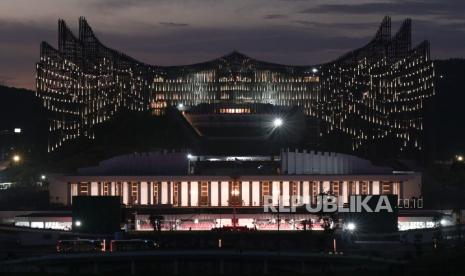 Suasana Istana Garuda Ibu Kota Nusantara (IKN), Penajam Paser Utara, Kalimantan Timur, Rabu (14/8/2024).  Menteri Keuangan Sri Mulyani Indrawati mengatakan realisasi anggaran untuk pembangunan Ibu Kota Nusantara (IKN) mencapai Rp11,2 triliun per Juli 2024 atau mencakup 26,4 persen dari pagu anggaran yang ditetapkan pemerintah sebesar Rp42,5 triliun untuk 2024. 