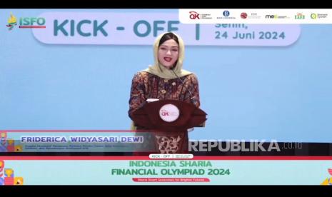 Tangkapan layar Kepala Eksekutif Pengawas Perilaku Pelaku Usaha Jasa Keuangan, Edukasi, dan Pelindungan Konsumen Otoritas Jasa Keuangan (OJK) Friderica Widyasari Dewi saat memberikan sambutan dalam Acara Kick Off Indonesia Sharia Financial Olympiad (ISFO) 2024 OJK yang diikuti secara daring, Senin (24/6/2024).