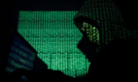 Ilustrasi peretas (hacker). (Reuters/Kacper Pempel)